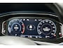 Volkswagen T-Roc 1.5 TSI 150pk Automaat R-Line | ACC | Navigatie | Winterpakket