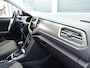 Volkswagen T-Roc 1.5 TSI 150pk 7-DSG RIJKLAARPRIJS TREKHAAK PDC CARPLAY CRUISE NAVI