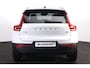 Volvo XC40 B4 R-Design - IntelliSafe Assist & Surround - Harman/Kardon audio - Adaptieve LED koplampen - Parkeercamera achter - Verwarmde voorstoelen & stuur - Parkeersensoren voor & achter - Elektr. bedienb. voorstoelen met geheugen links - Draadloze tel. lader - Extra getint glas - Elektr. inklapbare trekhaak - 19' LMV