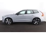 Volvo XC60 T6 Recharge AWD Plus Dark - Panorama/schuifdak - IntelliSafe Assist & Surround - Harman/Kardon audio - Parkeercamera achter - Verwarmde voorstoelen, stuur & achterbank - Parkeersensoren voor & achter - Elektr. bedienb. voorstoelen met geheugen - Draadloze tel. lader - Elektr. inklapbare trekhaak - 21' LMV
