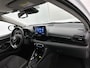 Toyota Yaris 1.5 Hybrid Dynamic | Limited uitgevoerd | Stuur- en Stoelverwarming | Blind Spot Monitor | Parkeersensoren voor+achter |