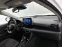 Toyota Yaris 1.5 Hybrid Dynamic | Limited uitgevoerd | Stuur- en Stoelverwarming | Blind Spot Monitor | Parkeersensoren voor+achter |