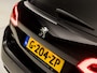 Peugeot 308 SW 1.2 PureTech Premium Sport (PANORAMADAK, APPLE CARPLAY, GROOT NAVI, KEYLESS, CAMERA, GETINT GLAS, SPORTSTOELEN, LM VELGEN, LANE ASSIST, NIEUWSTAAT)