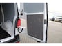 Volkswagen Transporter 2.0 TDI 110pk L2H1 28 Comfortline | App Connect Navigatie | Trekhaak | Cruise Control | Parkeersensoren Achter | Airco