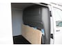 Volkswagen Transporter 2.0 TDI 110pk L2H1 28 Comfortline | App Connect Navigatie | Trekhaak | Cruise Control | Parkeersensoren Achter | Airco