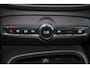 Volvo XC40 T3 Momentum - IntelliSafe Assist & Surround - Harman/Kardon audio - Adaptieve LED koplampen - Parkeercamera achter - Verwarmde voorstoelen - Parkeersensoren voor & achter - Elektr. bedienb. voorstoelen met geheugen links - Draadloze tel. lader - 18' LMV