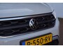 Volkswagen T-Roc 1.5 TSI Life 150PK / Orig-NL / Vitrual /Navigatie/Camera / ParkeerHulp / ACC / = NIEUW-TYPE !!