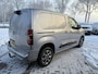 Opel Combo 1.5 BlueHDi 130 Pk Automaat | Climate control | Camera | Parkpilot | Navigatie | Trekhaak | Betimmering | Stuurverwarming | 3-Persoons Uitvoering