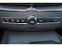 Volvo XC60 T6 Recharge AWD Inscription - Panorama/schuifdak - IntelliSafe Assist - Harman/Kardon audio - Adaptieve LED koplampen - Parkeercamera achter - Verwarmde voorstoelen & stuur - Parkeersensoren voor & achter - Draadloze tel. lader - Extra getint glas - Elektr. inklapbare trekhaak - 18' LMV