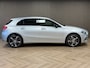 Mercedes-Benz A-klasse A250e Luxury Plug-in hybride CAMERA NAVIGATIE STOELVERWARMING PDC AIRCO CRUISE KEYLESS-GO