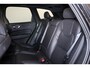 Volvo XC60 T6 Recharge AWD Plus Black Edition - Luchtvering - Panorama/schuifdak - IntelliSafe Assist & Surround - 360º Camera - Harman/Kardon audio - Verwarmde voorstoelen, stuur & achterbank - Parkeersensoren voor & achter - Elektr. bedienb. voorstoelen met geheugen - Draadloze tel. lader - Extra getint glas - 21' LMV