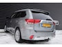 Mitsubishi Outlander 2.4 PHEV Intense Dealer O.H, NL-Auto, BTW Auto, Trekhaak afneembaar