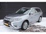 Mitsubishi Outlander 2.4 PHEV Intense Dealer O.H, NL-Auto, BTW Auto, Trekhaak afneembaar