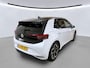 Volkswagen ID.3 First Plus 58 kWh / CAMERA/ PARK. SENSOREN/ IQ. LIGHT/ DIGITAL DASHBOARD/ APP CONNECT/ BLUETOOTH/ NAVI/ CLIMA/ 19" LMV