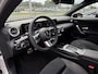 Mercedes-Benz A-klasse A 250 e AMG Line | Nightpakket | Dodehoekassistent | Apple Carplay | 360* Camera | Stoelverwarming