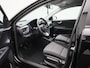Kia Stonic 1.2 Urban Edition | LMV | Parkeer sensoren | Bluetooth | Apple carplay | Airco | DAB | Lage km stand