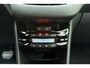 Peugeot 2008 1.2 PureTech Allure | Cruise control | Climate control | Lichtmetalen velgen 16'' | Stuurwiel multifunctioneel |