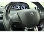 Peugeot 2008 1.2 PureTech Allure | Cruise control | Climate control | Lichtmetalen velgen 16'' | Stuurwiel multifunctioneel |