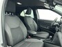 Toyota Yaris Cross 1.5 Hybrid 115 Dynamic Limited | Stoel- en Stuurverwarming | Parkeersensoren voor+achter |