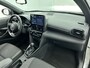 Toyota Yaris Cross 1.5 Hybrid 115 Dynamic Limited | Stoel- en Stuurverwarming | Parkeersensoren voor+achter |