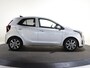 Kia Picanto 1.0 DPI ExecutiveLine | 4-zits | Stoelverwarming | Achteruitrijcamera | LED Koplampen | Navigatie | Stuurwiel verwarmd |