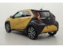 Toyota Aygo X Hybrid 115 GR Sport | Navigatie | JBL | Stoelverwarming | Parkeersensoren voor/achter | Apple Carplay / Android Auto | Keyless | 18 inch