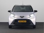 Toyota Aygo X 1.0 VVT-i S-CVT Automaat JBL Premium | Parkeersensoren | Apple Carplay / Android Auto | Stoelverwarming |