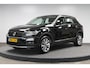 Volkswagen T-Roc 1.5 TSI Style Business|Rijklaar prijs|Trekhaak|Automaat|Carplay|Sensoren|