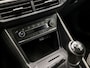 Volkswagen Polo 1.0 TSI Sportline (APPLE CARPLAY, GROOT NAVI, CLIMATE, PARKEERSENSOREN, LM VELGEN, NIEUWE APK, NIEUWSTAAT)