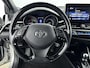 Toyota C-HR 1.8 Hybrid Dynamic Limited | Metaallak | Stoelverwarming | Parkeercamera | LM-Velgen | Donker Getinte Achterruiten |