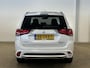 Mitsubishi Outlander 2.0 PHEV instyle+ / cruise control adaptief / elektrisch glazen schuif-/kanteldak / LED koplampen / voorstoelen verwarmd /