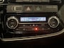 Mitsubishi Outlander 2.0 PHEV instyle+ / cruise control adaptief / elektrisch glazen schuif-/kanteldak / LED koplampen / voorstoelen verwarmd /