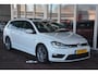 Volkswagen Golf Variant 1.2 TSI Business Edition Connected R 2e eigenaar 90881 NAP R line zeer compleet met oa half leren bekleding pdc camera pdc panoramadak schuifkantel dak ttrekhaak afneembaar audio