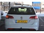 Volkswagen Golf Variant 1.2 TSI Business Edition Connected R 2e eigenaar 90881 NAP R line zeer compleet met oa half leren bekleding pdc camera pdc panoramadak schuifkantel dak ttrekhaak afneembaar audio