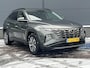 Hyundai Tucson 1.6 T-GDI MHEV Comfort Smart / Trekhaak (1650kg trekgewicht) / Dealer onderhouden / Navi / Stoel-Stuur verw / Parkeer Sensoren / Apple Carplay & Android Auto / Climate / Cruise /