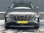 Hyundai Tucson 1.6 T-GDI MHEV Comfort Smart / Trekhaak (1650kg trekgewicht) / Dealer onderhouden / Navi / Stoel-Stuur verw / Parkeer Sensoren / Apple Carplay & Android Auto / Climate / Cruise /