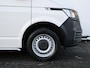 Volkswagen Transporter 2.0 TDI 90PK L1H1 Trendline | Navigatie via App-connect | All season banden | Cruise control | Airco | PDC | Imperial | Sidebars | Trekhaak |