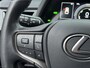 Lexus UX 250h Preference Line NL-AUTO TREKHAAK BLIND-SPOT PARK-SENS KEYLESS CARPLAY
