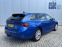 Skoda Octavia Combi 1.5 TSI 150 pk First Edition Trekhaak Navi Led Matrix Stoelverwarming Adaptieve Cruise ACC Carplay PDC v+a Chroom Rails Extra Getint Glas NL Auto