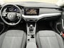 Skoda Octavia Combi 1.5 TSI 150 pk First Edition Trekhaak Navi Led Matrix Stoelverwarming Adaptieve Cruise ACC Carplay PDC v+a Chroom Rails Extra Getint Glas NL Auto