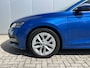Skoda Octavia Combi 1.5 TSI 150 pk First Edition Trekhaak Navi Led Matrix Stoelverwarming Adaptieve Cruise ACC Carplay PDC v+a Chroom Rails Extra Getint Glas NL Auto