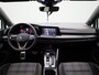 Volkswagen Golf 2.0 TSI GTI 245 PK | Panoramdak | LED Matrix | Stoelverwarming | Stuurwielverwarming | Digital Cockpit Pro | Head-Updisplay | Achteruitrijcamera | 19 Inch Estoril Velgen