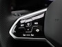 Volkswagen Golf 2.0 TSI GTI 245 PK | Panoramdak | LED Matrix | Stoelverwarming | Stuurwielverwarming | Digital Cockpit Pro | Head-Updisplay | Achteruitrijcamera | 19 Inch Estoril Velgen