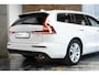 Volvo V60 B3 Automaat Business Pro | Adaptieve Cruise Control Met Pilot Assist | BLIS Dodehoekdetectie | Apple Carplay/Android Auto | Electronic Climate Control | DAB+ | Keyless Entry | Elektrische Achterklep | 17" Lichtmetalen Velgen | Park Assist Achter