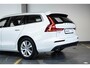 Volvo V60 B3 Automaat Business Pro | Adaptieve Cruise Control Met Pilot Assist | BLIS Dodehoekdetectie | Apple Carplay/Android Auto | Electronic Climate Control | DAB+ | Keyless Entry | Elektrische Achterklep | 17" Lichtmetalen Velgen | Park Assist Achter