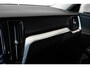 Volvo V60 B3 Automaat Business Pro | Adaptieve Cruise Control Met Pilot Assist | BLIS Dodehoekdetectie | Apple Carplay/Android Auto | Electronic Climate Control | DAB+ | Keyless Entry | Elektrische Achterklep | 17" Lichtmetalen Velgen | Park Assist Achter