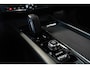 Volvo V60 B3 Automaat Business Pro | Adaptieve Cruise Control Met Pilot Assist | BLIS Dodehoekdetectie | Apple Carplay/Android Auto | Electronic Climate Control | DAB+ | Keyless Entry | Elektrische Achterklep | 17" Lichtmetalen Velgen | Park Assist Achter