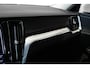 Volvo V60 B3 Automaat Business Pro | Adaptieve Cruise Control Met Pilot Assist | BLIS Dodehoekdetectie | Apple Carplay/Android Auto | Electronic Climate Control | DAB+ | Keyless Entry | Elektrische Achterklep | 17" Lichtmetalen Velgen | Park Assist Achter