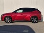 Hyundai Tucson 1.6 T-GDI PHEV Plug-in N Line Edition 4WD Automaat / Trekgewicht 1350 kg / Apple Carplay Android Auto / Elektrische bedienbare achterklep / Achteruitrijcamera / Adaptief cruise control / Stuur-, en Stoelverwarming /
