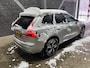 Volvo XC60 B4 R-Design | ACC | Trekhaak | BLIS | Stoel+Stuurverwarming | harman/kardon | Voorruitverwarming